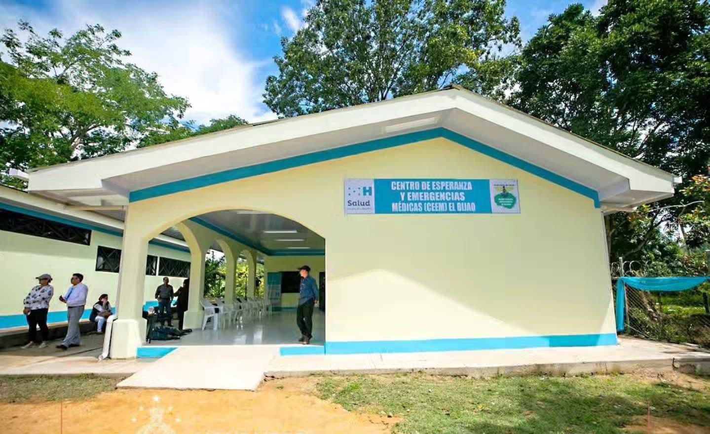 Gobierno supervisa el funcionamiento del nuevo Centro de Esperanza y Estabilización Médica en El Bijao